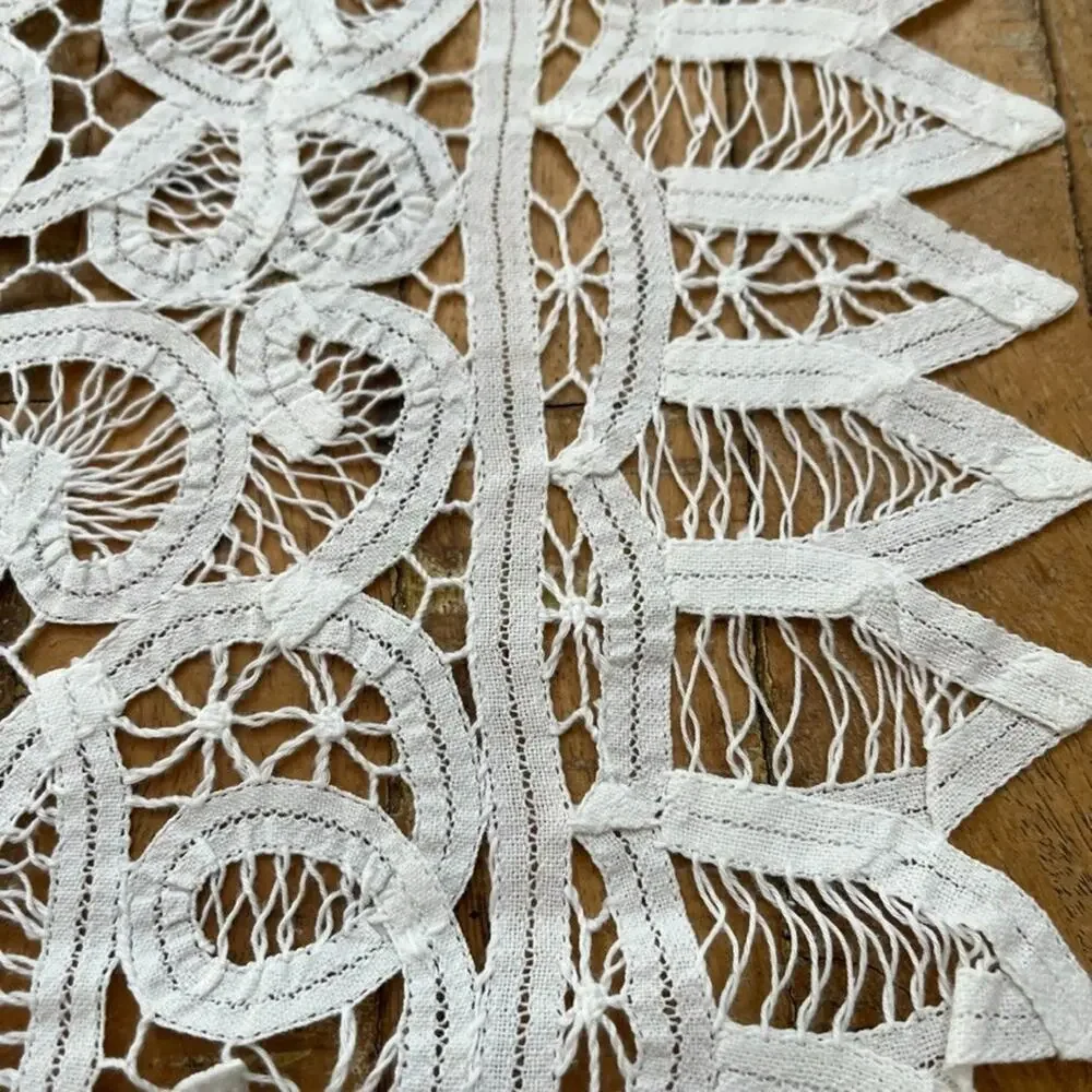 Vintage Table Runner 14 x 46.5 in White Battenburg Lace Intricate Floral Spike